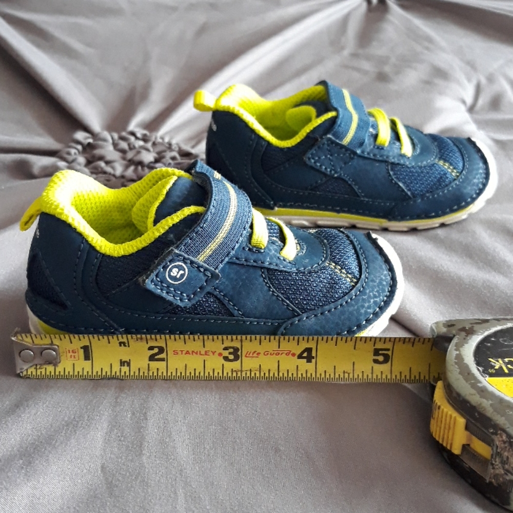 ➡️3/15$⬅️ Puma and stride rite number us5 (sold separately) - Picture 2 of 3